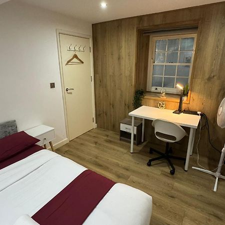 Cozy Two Bedroom Apartment Sleeps 6 Near Camden Market Hw10 런던 외부 사진