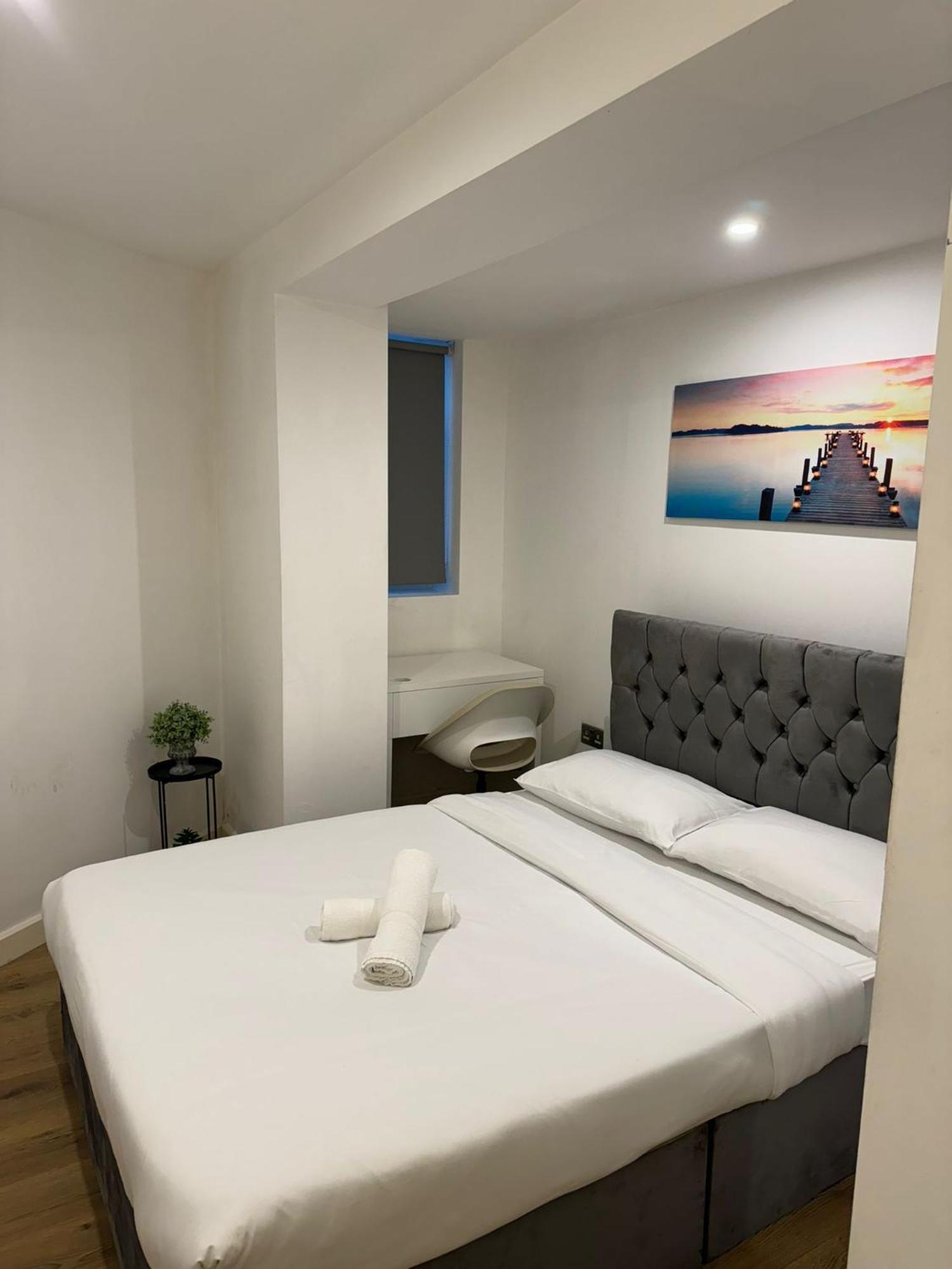 Cozy Two Bedroom Apartment Sleeps 6 Near Camden Market Hw10 런던 외부 사진